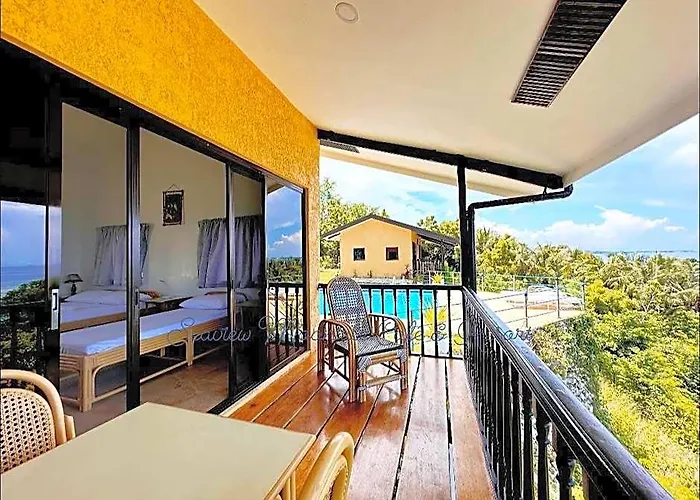 Seaview Moonrise Cafe Отель 3*